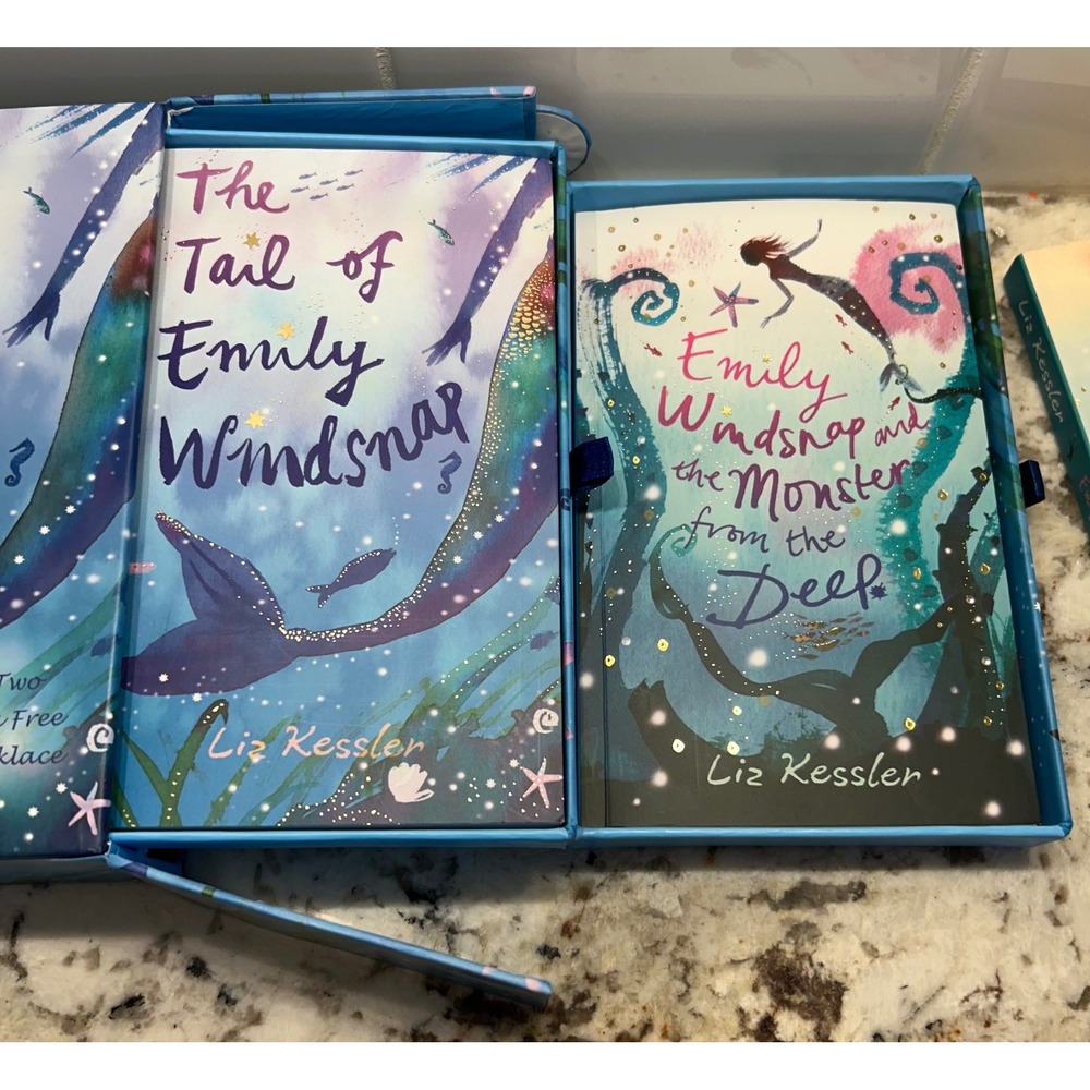 Liz Kessler Emily Windsnap Book Set‎ The Tail of Emily Windsnap and Monster Deep